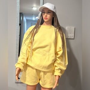 Set M/L shorts and an oversized warm sweater